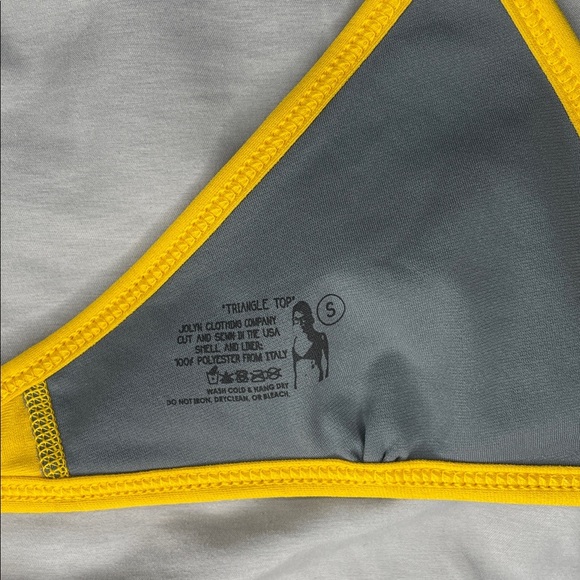 Jolyn Clothing Like New Yellow Bikini Top Size Small - Picture 4 of 4